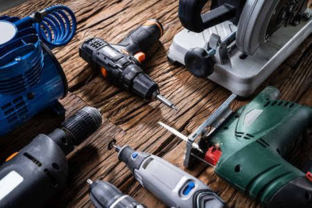 Herramientas de construcción listas para alquiler
